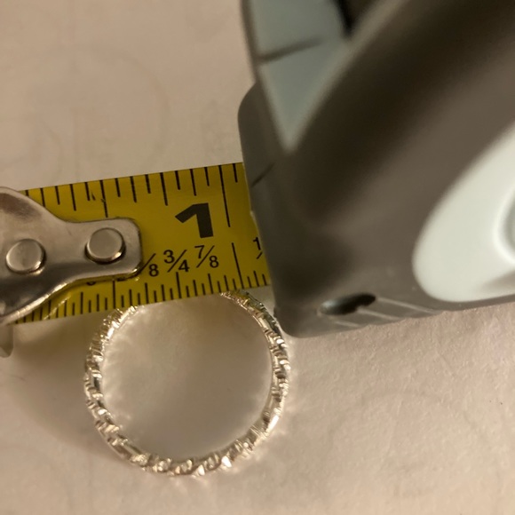 Silver braided costume ring - Picture 2 of 4